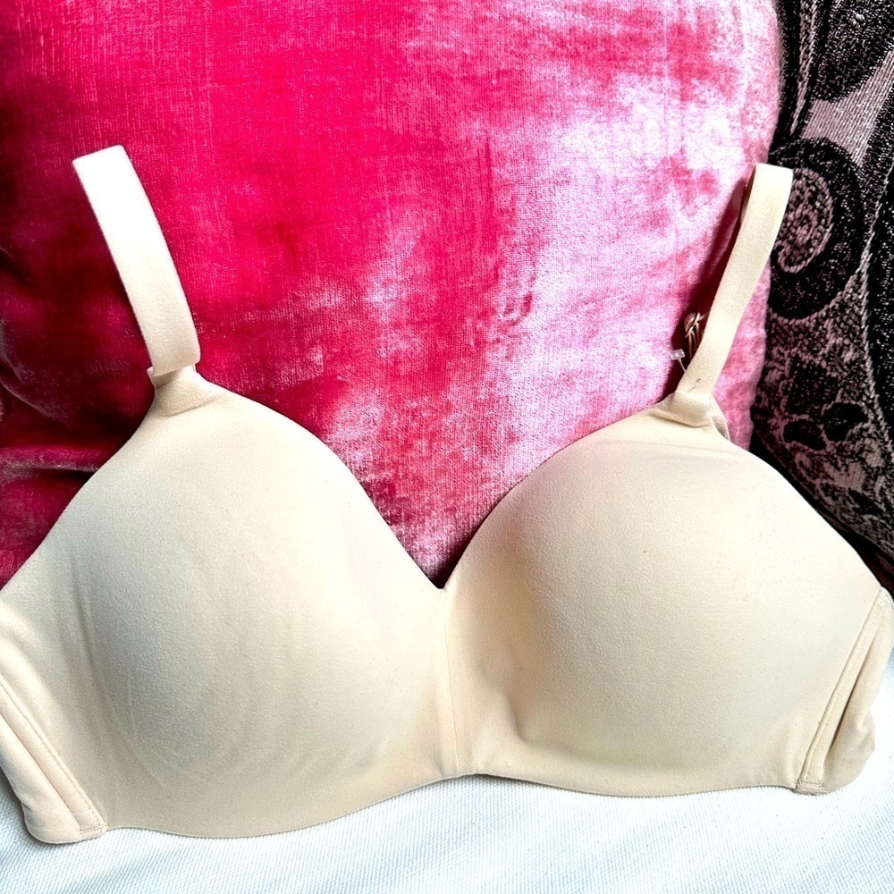 Wacoal 38C Bra Beige How Perfect Wire Free T-Shirt Side Boning 852189 3472